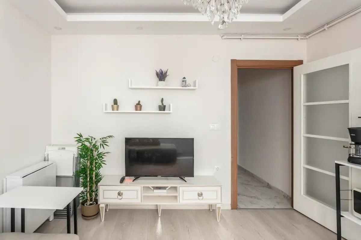 Istanbul'Un Merkezinde Cevahir Avm Karsisi 1+1 Yeni Ev エクステリア 写真